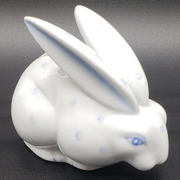 Abbott Collection Small White Porcelain Blue Spotted Rabbit Coin Bank w/Stopper - Picture 5 of 16